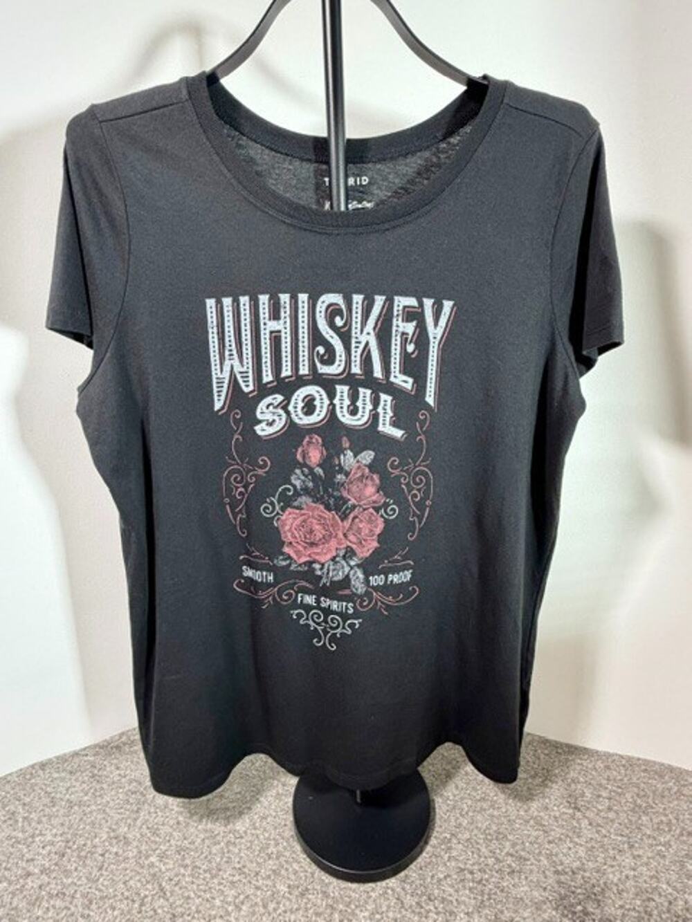 Torrid Whiskey Soul Graphic Tee Women’s Size 0 Black Rose Short Sleeve T-Shirt